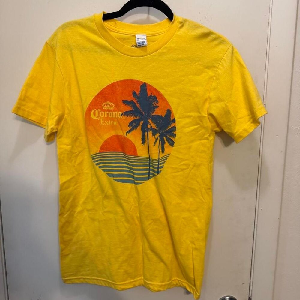 Unbranded Men's Yellow T-shirt